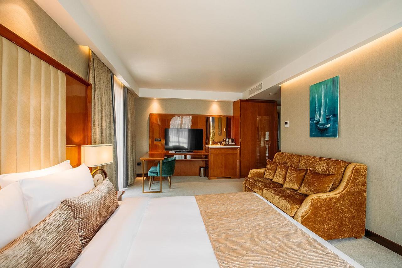 Marjan Plaza Hotel Tbilisi Exteriör bild