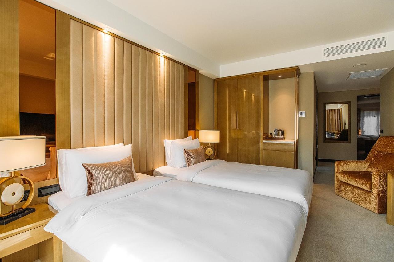 Marjan Plaza Hotel Tbilisi Exteriör bild