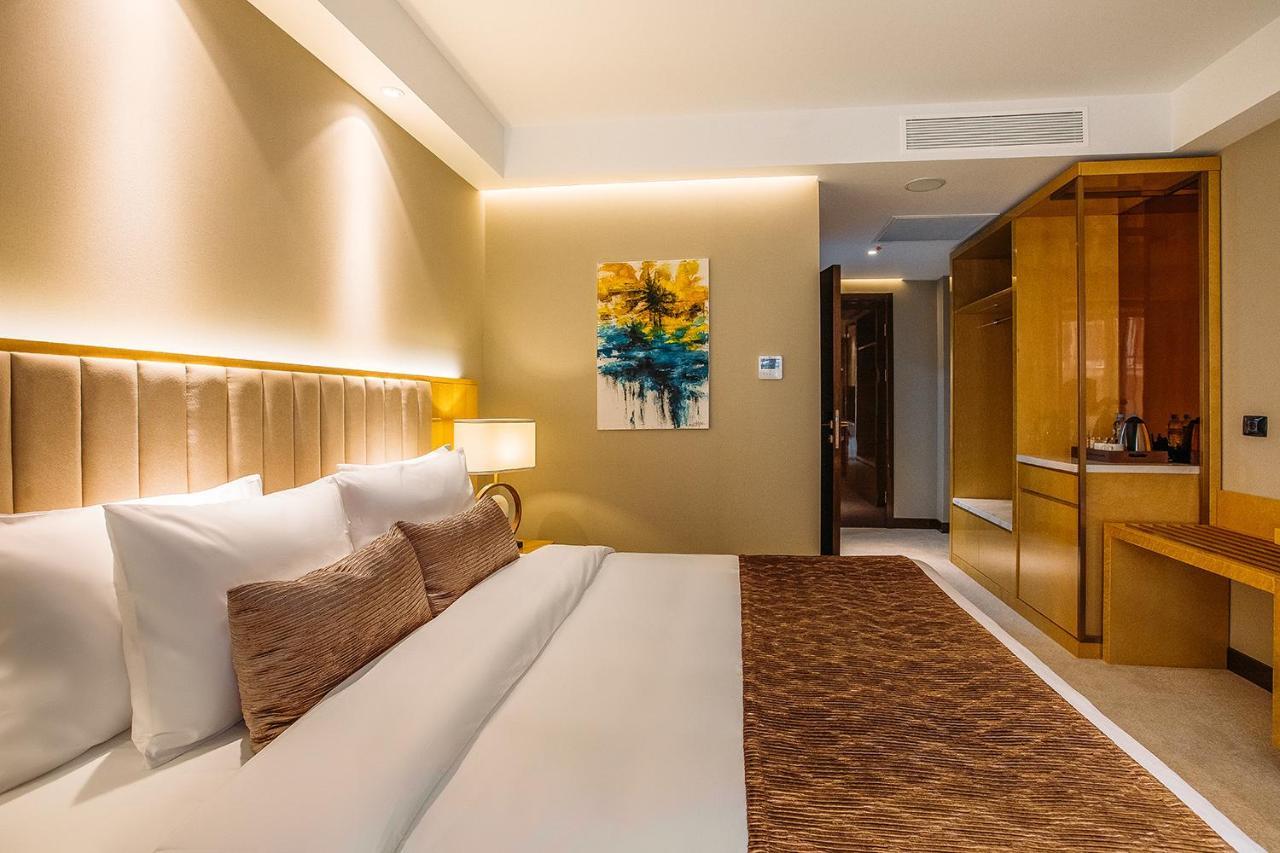 Marjan Plaza Hotel Tbilisi Exteriör bild