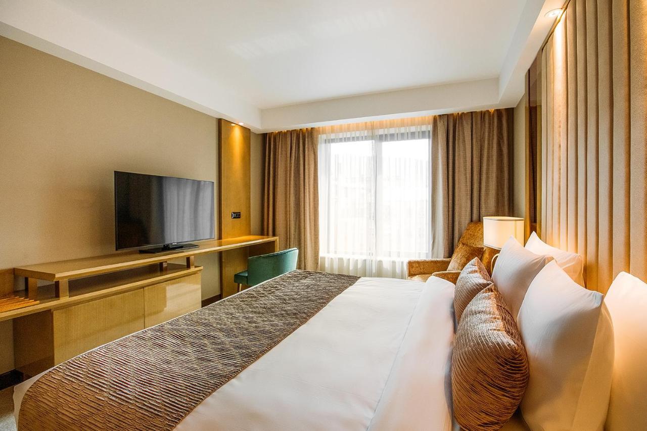 Marjan Plaza Hotel Tbilisi Exteriör bild