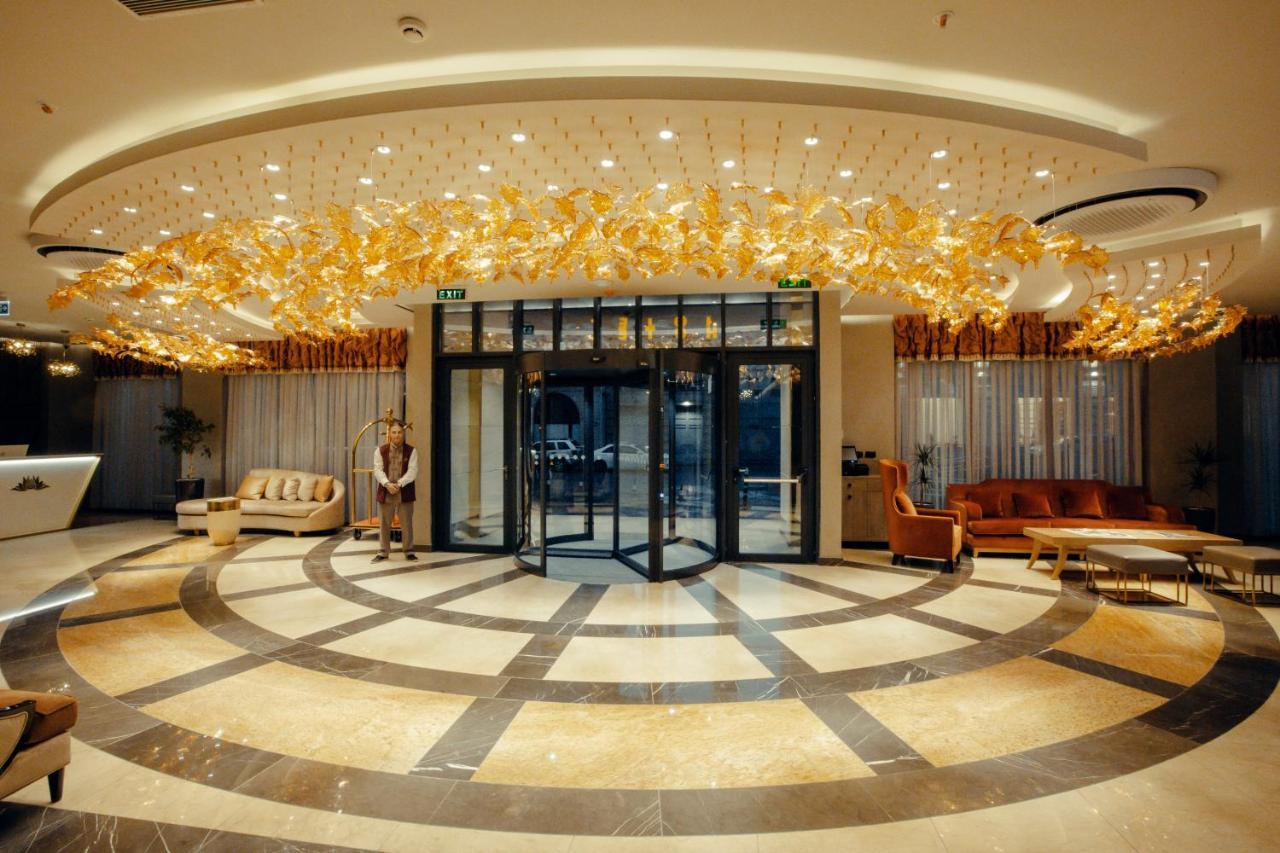 Marjan Plaza Hotel Tbilisi Exteriör bild