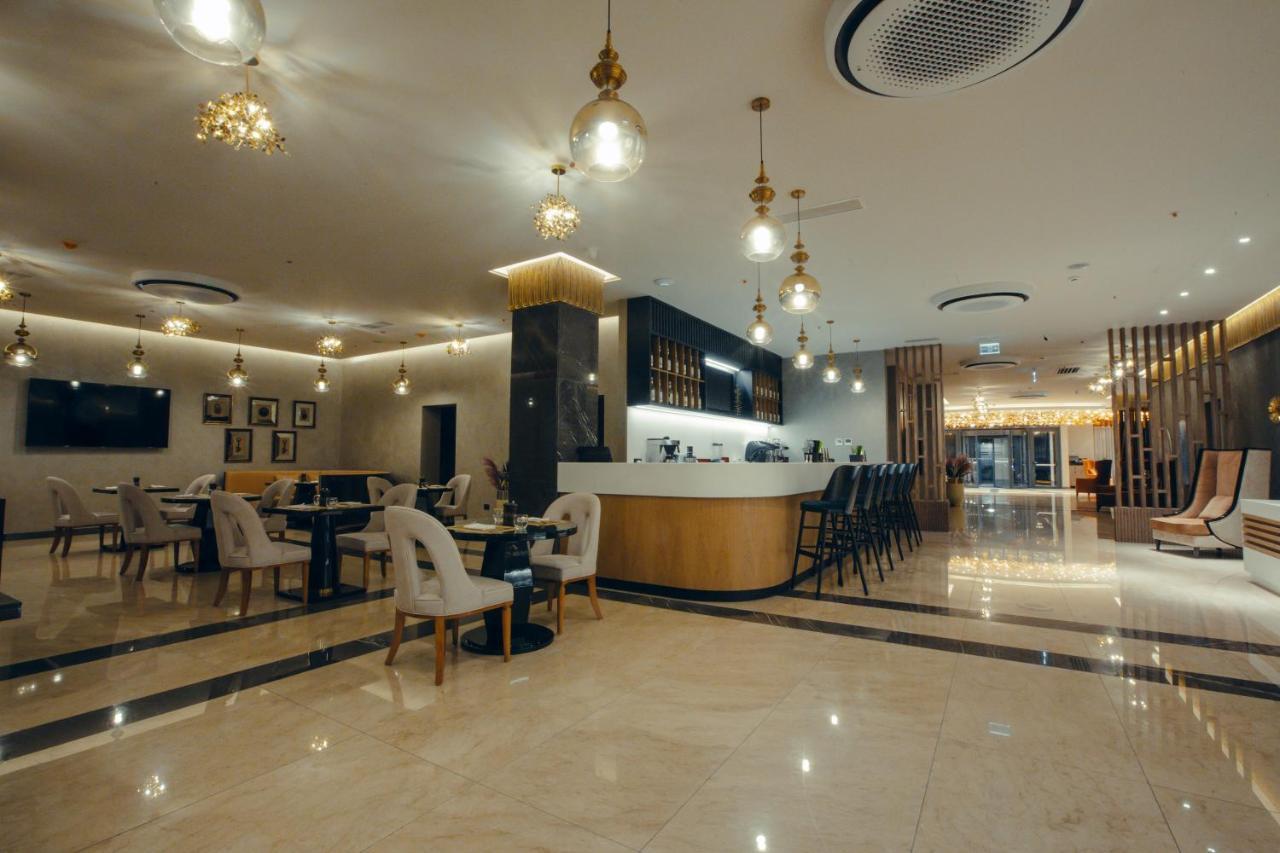 Marjan Plaza Hotel Tbilisi Exteriör bild