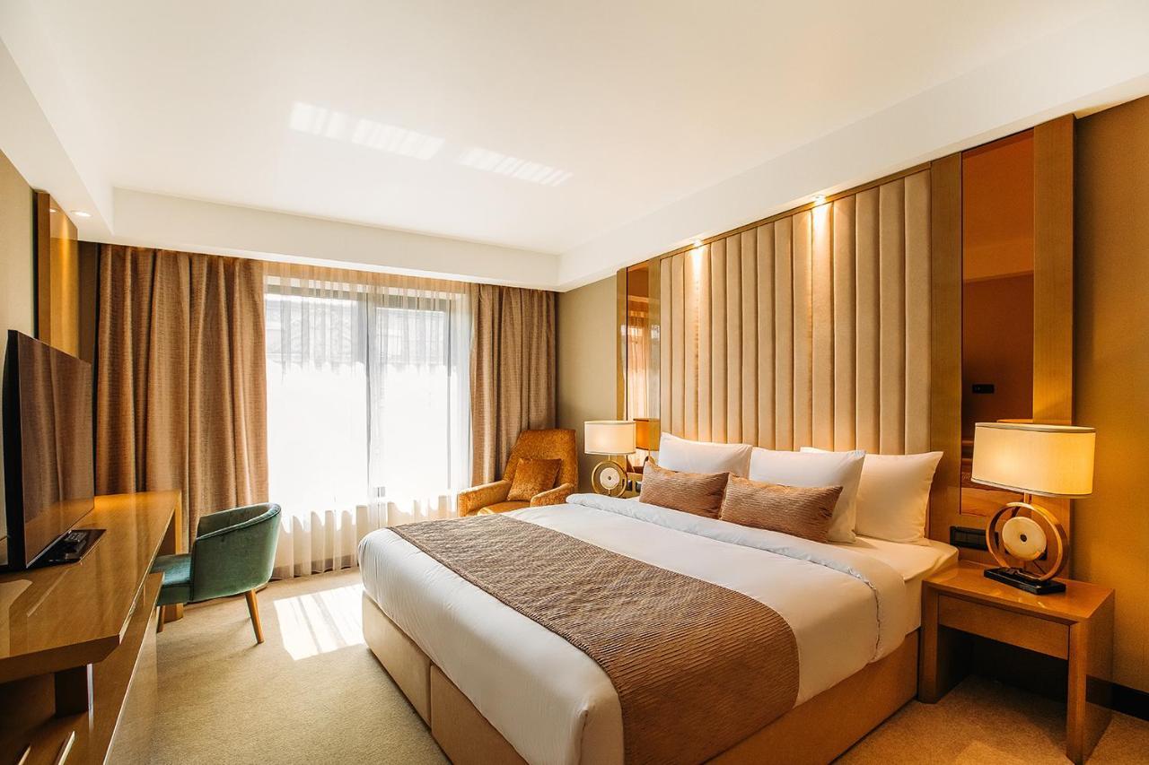 Marjan Plaza Hotel Tbilisi Exteriör bild